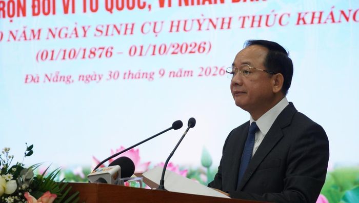 Trưởng Ban Tuyên giáo Trung ương Trịnh Văn Quyết phát biểu tại hội thảo.