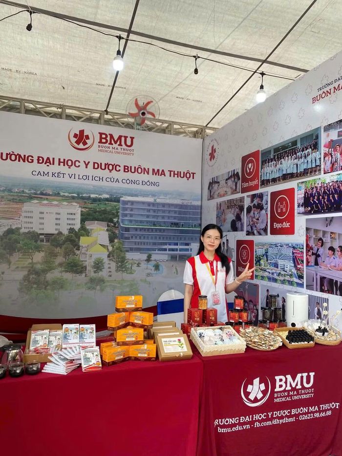 Thu Uyên tích cực tham gia các dự án, đề tài khoa học.