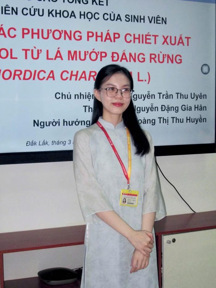 Nguyễn Trần Thu Uyên - Thủ khoa đầu ra ngành Dược, trường ĐH Y Dược Buôn Ma Thuột năm 2025.