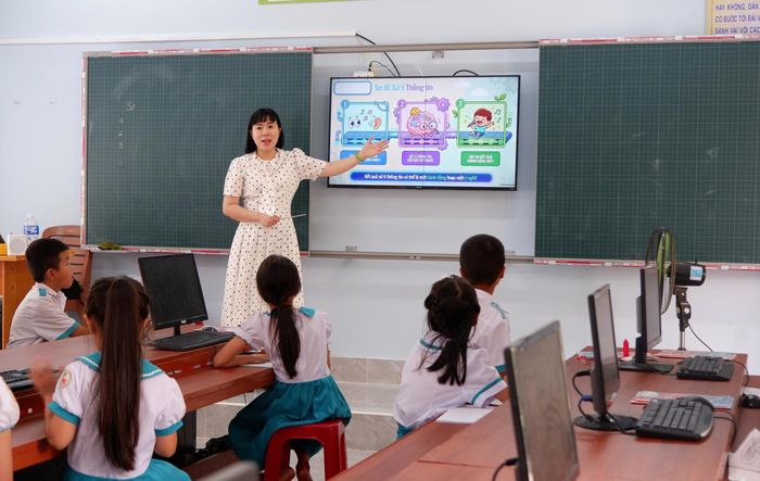 Học sinh Thạnh Bình được tạo điều kiện học tập, phát huy năng lực. Ảnh: NGUYỄN CƯỜNG