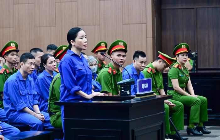 Bị cáo Nguyễn Thị Mai Anh tại phiên tòa. Ảnh: GIA KHÁNH