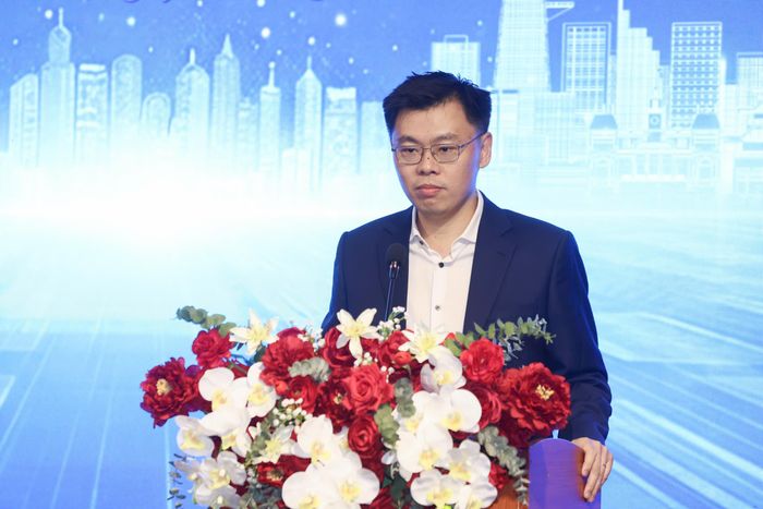 Phó Chủ tịch UBND TPHCM Trương Minh Huy Vũ phát biểu tại buổi lễ. ẢNH HOÀNG TRIỀU