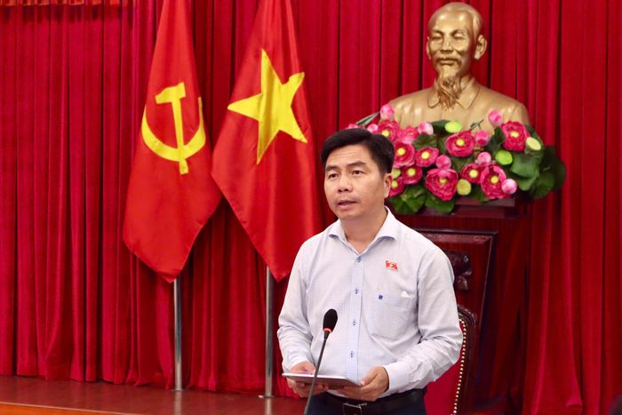  Đồng chí Võ Hoàng Ngân phát biểu kết luận tại hội nghị. 