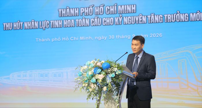  Phó Giám đốc Sở Tài chính TPHCM Quách Ngọc Tuấn phát biểu 