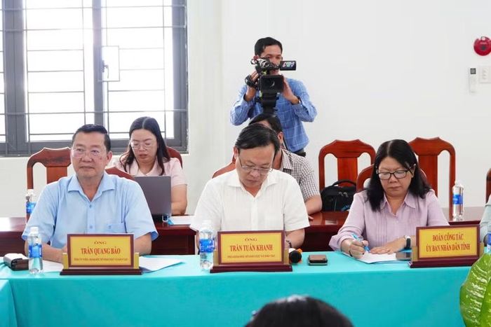 Đại diện lãnh đạo Sở GD&ĐT tỉnh An Giang.