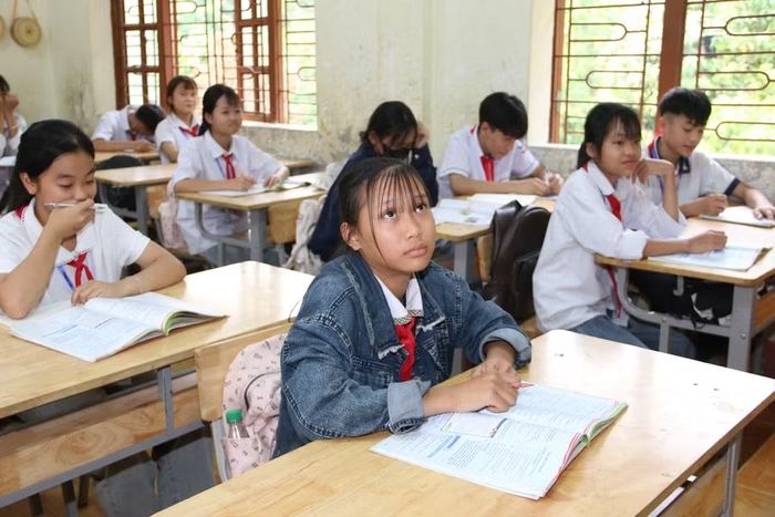 Tỉnh Sơn La triển khai chương trình dạy tiếng Anh cho học sinh vùng cao.