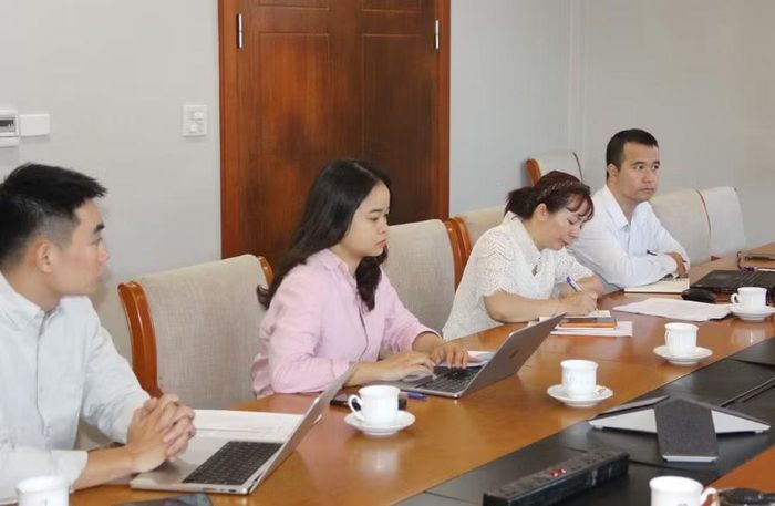 Đại diện các đơn vị tham gia, cho ý kiến.