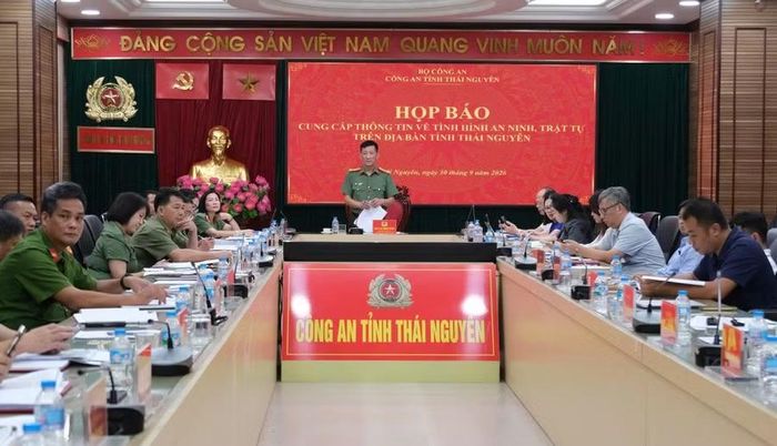 Quang cảnh Họp báo.