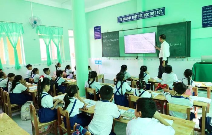 Một tiết học tại Trường Tiểu học Vĩnh Phú Đông.