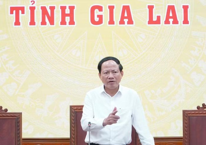 Chủ tịch UBND tỉnh Gia Lai Phạm Anh Tuấn chỉ đạo các đơn vị phải sâu sát hơn nhằm thu hút đầu tư ở các KCN.