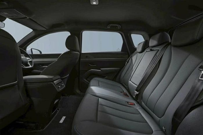 Sealion 5 dự kiến là mẫu xe thứ tư của BYD tại Việt Nam sử dụng công nghệ DM-i, sau Sealion 6, Seal 5 và MPV M9.
