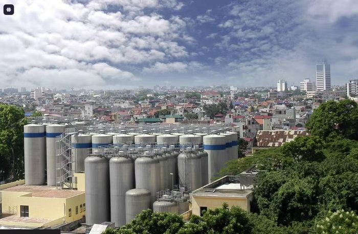 Tank lên men tại Nhà máy Bia Hà Nội – Hoàng Hoa Thám thế kỷ 20