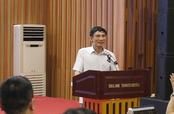 Ông Võ Xuân Báu, Phó Chủ tịch Thường trực Hội Nhà báo tỉnh Hà Tĩnh phát biểu bế mạc