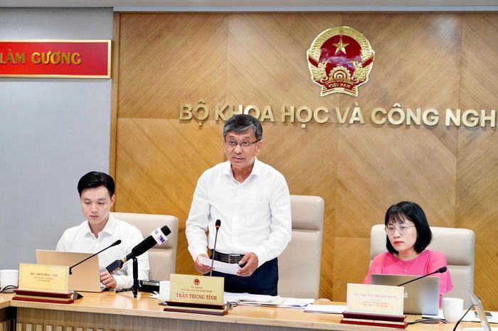 Thứ trưởng Trần Trung Tính phát biểu kết luận Họp báo (Ảnh: MST)