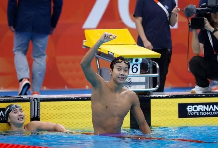 Kình ngư Zhang Zhanshuo giành HCV nội dung 400m tự do nam.