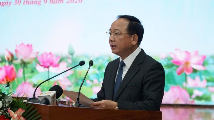 Ông Trịnh Văn Quyết - Ủy viên Bộ Chính trị, Bí thư Trung ương Đảng, Trưởng Ban Tuyên giáo Trung ương, phát biểu tại hội thảo.