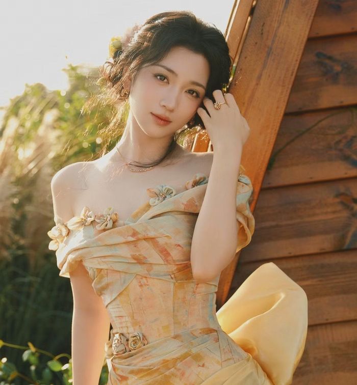 Đại Lộ Oa vừa diễn hay vừa mang lại cảm giác mới mẻ, độc đáo.