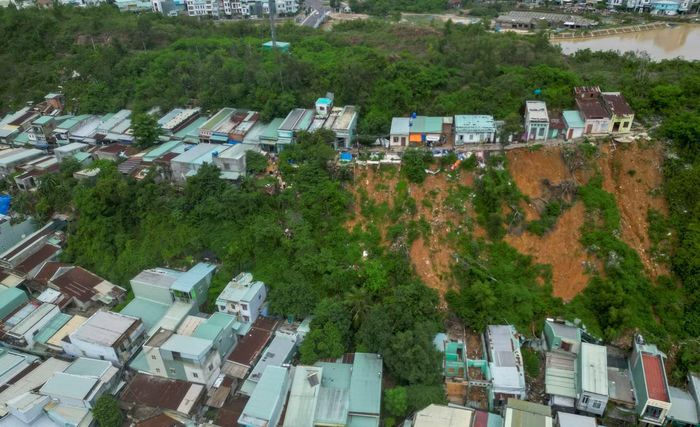  Để có phương án di dời, tái định cư﻿ người dân trong khu vực này, lãnh đạo UBND phường Quy Nhơn cho biết, cần phải rà soát kỹ lưỡng, tổng thể. Phường đã trình UBND tỉnh xin chủ trương, trên cơ sở đó, tỉnh cũng giao Sở Xây dựng nghiên cứu quy hoạch, tính toán phương án thực hiện. 