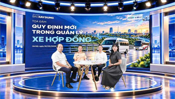 Các đại biểu trao đổi về những quy định mới trong quản lý xe hợp đồng, tại tọa đàm sáng 30/9.