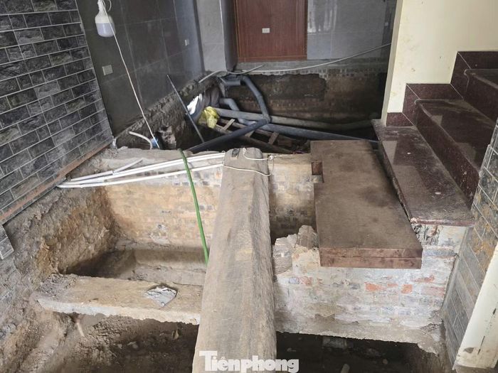 Ngôi nhà đã được xử lý phần móng và hạ tầng ngầm, sẵn sàng cho việc di dời.