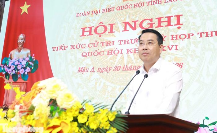 Chủ tịch UBND tỉnh Lào Cai Nguyễn Tuấn Anh phát biểu tại hội nghị.