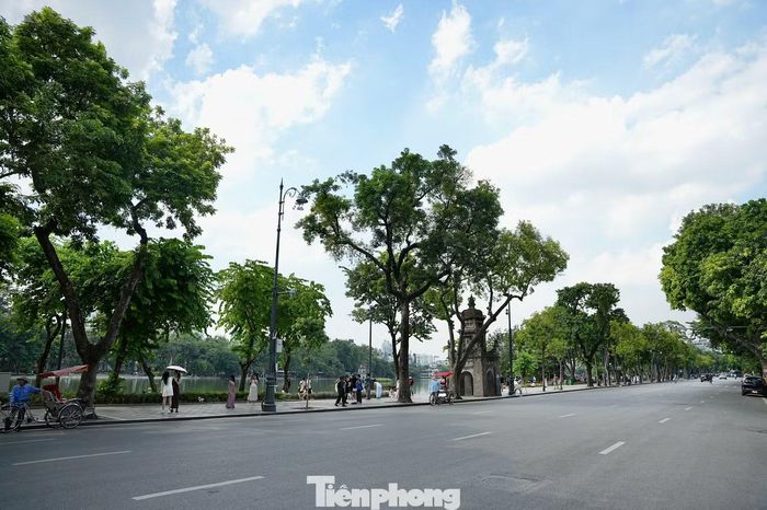 Đợt nắng nóng này được dự báo chấm dứt từ ngày 1/10 khi không khí lạnh yếu tràn xuống, gây mưa rào và dông rải rác; nền nhiệt miền Bắc giảm khoảng 2-4 độ C.