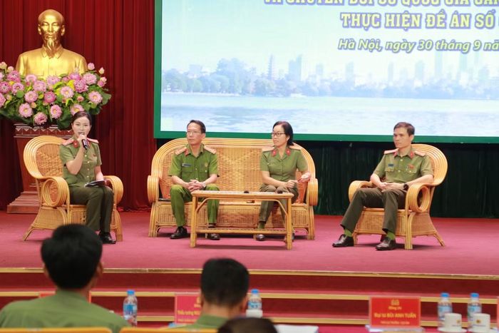 Đại diện các đơn vị tham gia tọa đàm.