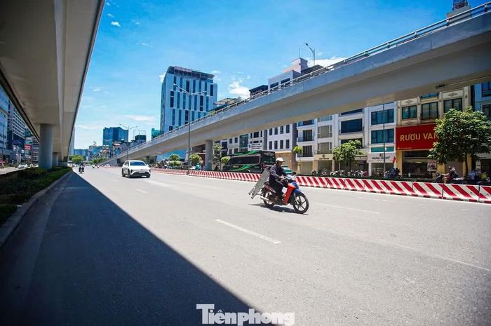 Hà Nội là nơi ghi nhận nhiệt độ cao nhất trong đợt nắng nóng lần này với mức nhiệt 38 độ tại lều khí tượng. Ảnh minh hoạ.