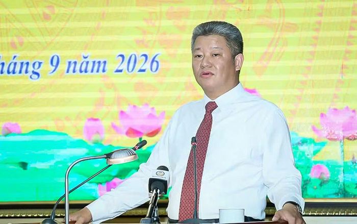 Chủ tịch UBND tỉnh Hưng Yên Nguyễn Mạnh Quyền phát biểu. Ảnh: Cổng TTĐT tỉnh Hưng Yên.