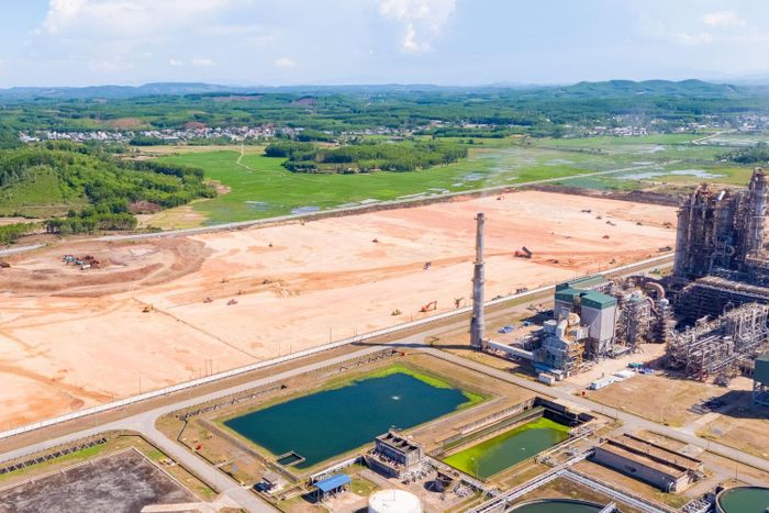 Thông tuyến nút giao Trì Bình - Dung Quất lên cao tốc mở ra động lực mới cho việc đẩy mạnh dự án NCMR NMLD Dung Quất.