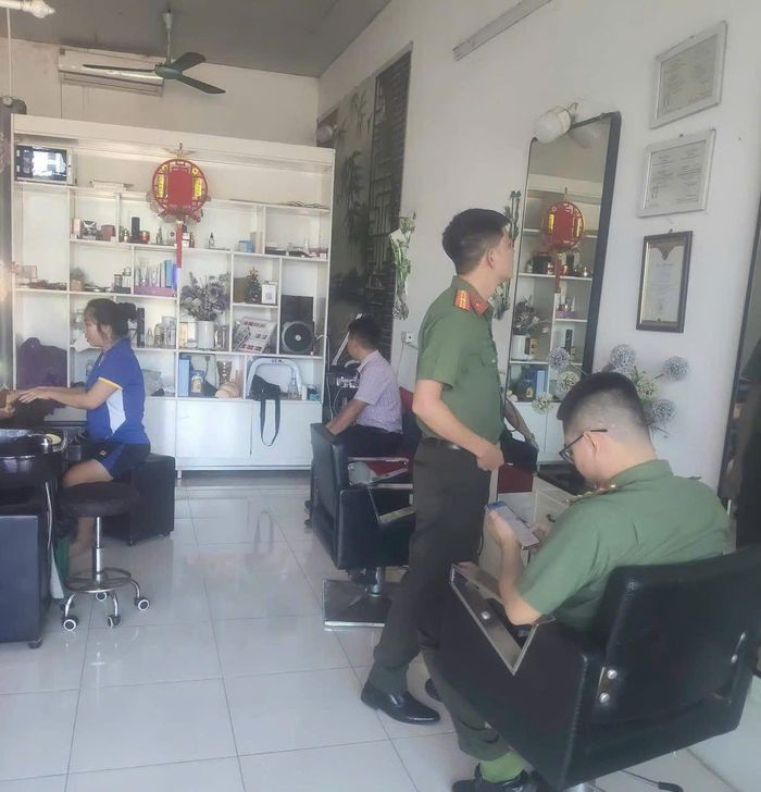 Kiểm tra cơ sở vật chất, trang thiết bị y tế, điều kiện bảo quản