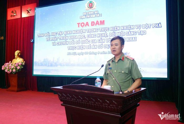 Thiếu tướng Nguyễn Ngọc Quyền, Phó Giám đốc Công an TP Hà Nội phát biểu tại buổi tọa đàm. Ảnh: T.K.