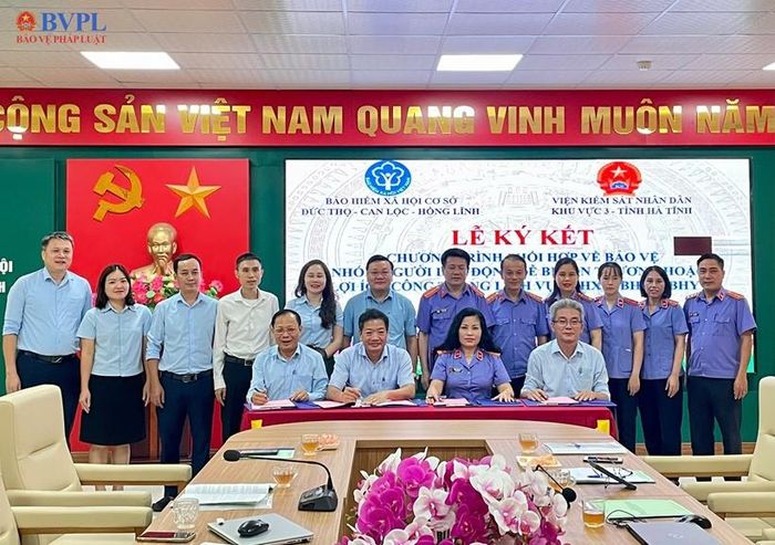  Lãnh đạo, cán bộ các đơn vị tham dự lễ ký kết.