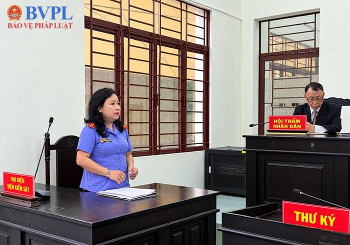  Kiểm sát viên Nguyễn Thị Thanh Loan - Phó Viện trưởng VKSND khu vực 9, TP HCM trình bày quan điểm trong vụ án khởi kiện Công ty CP Tập đoàn T.G.K.T.