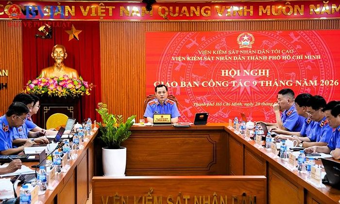  Toàn cảnh hội nghị.