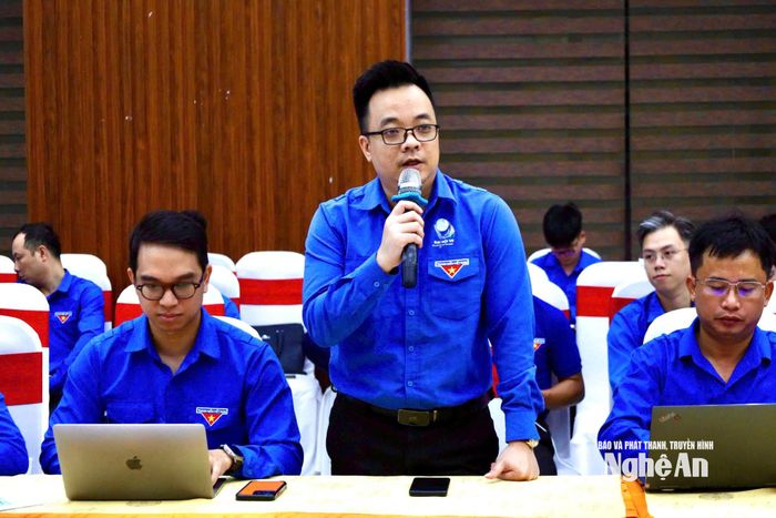 Các đại biểu trình bày tham luận, trao đổi về các nội dung hoạt động trong Chiến dịch Thanh niên tình nguyện Hè năm 2026. Ảnh: Phương Huyền