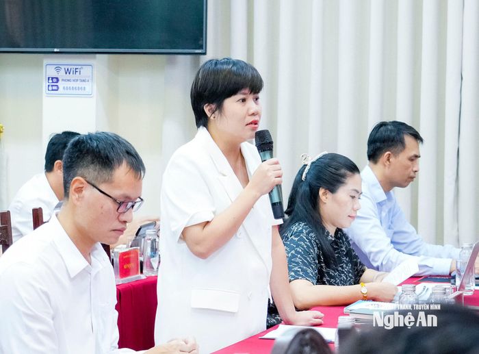 Đại diện Công ty CP WHA Industrial Zone Nghệ An phát biểu tại hội nghị. Ảnh: Phạm Bằng