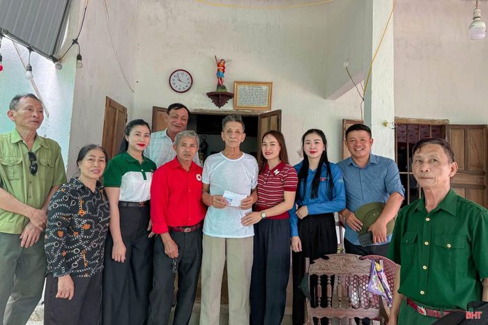 Gần dân, sát dân là cách nữ Bí thư Chi bộ trẻ tại Thiên Cầm tạo đồng thuận ở cơ sở.
