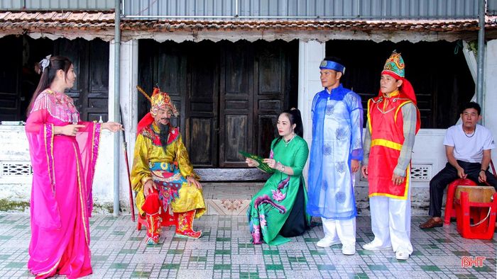 Một buổi tập luyện của CLB Trò Kiều xã Cổ Đạm. Ảnh:Tư liệu