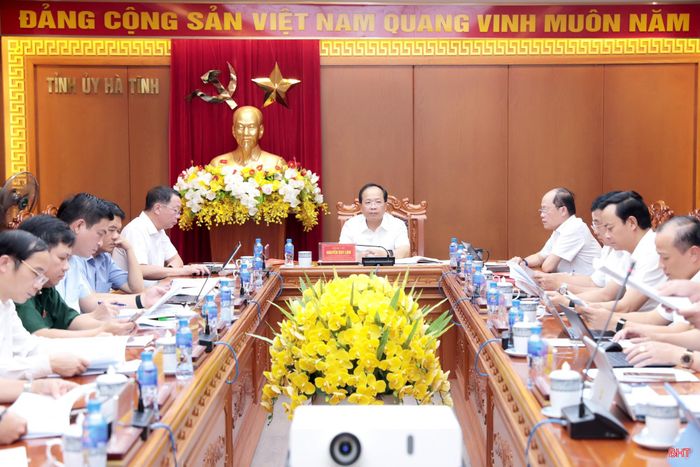 Toàn cảnh phiên họp.