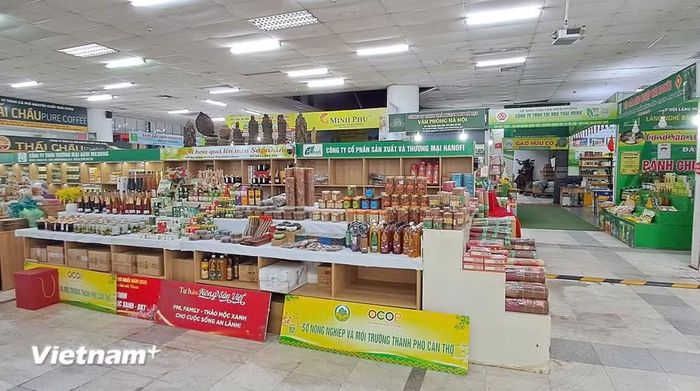 Khu trưng bày các sản phẩm tại Hội chợ Làng nghề Việt Nam lần thứ 22 - năm 2026. (Ảnh: Hùng Võ/Vietnam+)