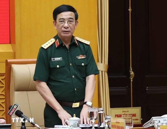 Đại tướng Phan Văn Giang, Ủy viên Bộ Chính trị, Phó Bí thư Quân ủy Trung ương, Phó Thủ tướng Chính phủ, Bộ trưởng Bộ Quốc phòng phát biểu. (Ảnh: Thống Nhất/TTXVN)