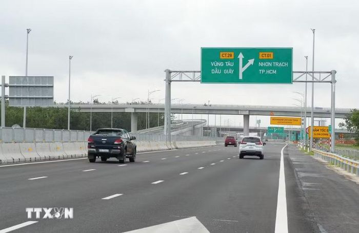 Cao tốc Biên Hòa-Vũng Tàu, dự án kết nối Đồng Nai, Thành phố Hồ Chí Minh với sân bay Long Thành đã đưa vào khai thác. (Ảnh: Công Phong/TTXVN)