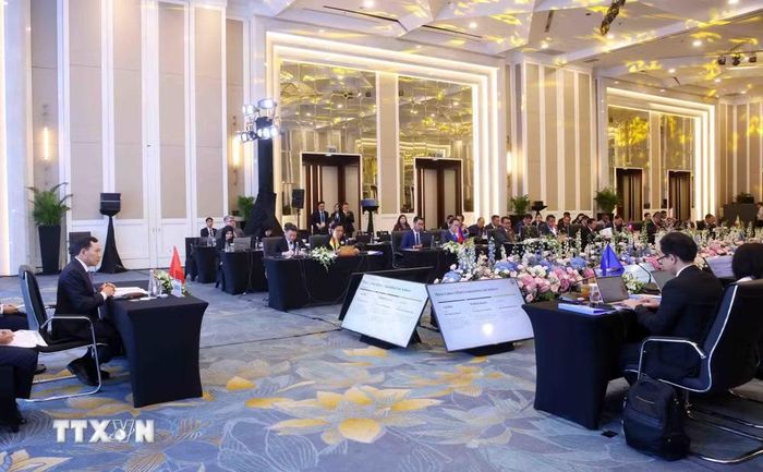 Thượng tướng Lê Văn Tuyến, Thứ trưởng Bộ Công an Việt Nam chủ trì phiên họp toàn thể. (Ảnh: Phạm Kiên/TTXVN)
