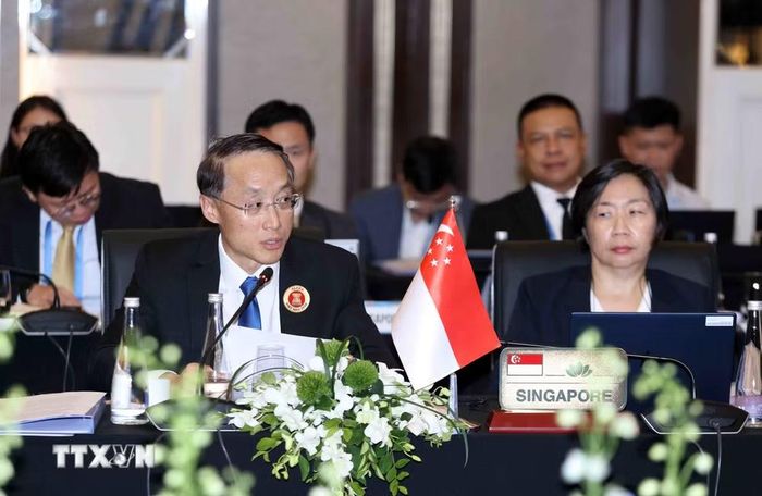 Đoàn đại biểu Singapore tham dự phiên họp. (Ảnh: Phạm Kiên/TTXVN)