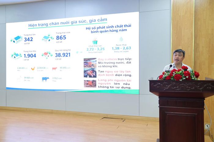 Ông Lê Việt Bảo, Phó Chi cục trưởng Chi cục Chăn nuôi và Thú y TP Hồ Chí Minh, phát biểu tại hội thảo.