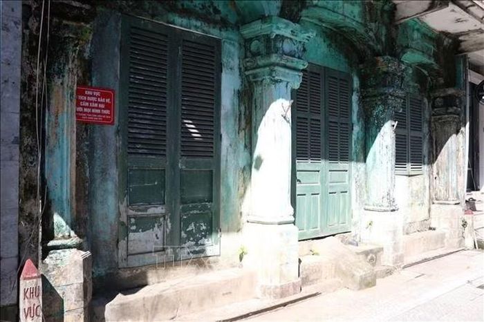 Di tích lịch sử Tòa soạn Tiếng Dân "mòn mỏi" chờ được trùng tu suốt 5 năm qua.