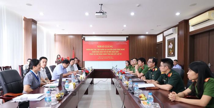 Khai giảng chương đào tạo công nghệ mới về giám định ADN phục vụ xác định danh tính hài cốt liệt sĩ.