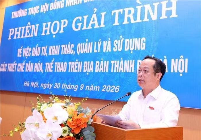Phó Chủ tịch Thường trực Hội đồng nhân dân thành phố Hà Nội Trần Thế Cương phát biểu khai mạc. Ảnh: Văn Điệp/TTXVN