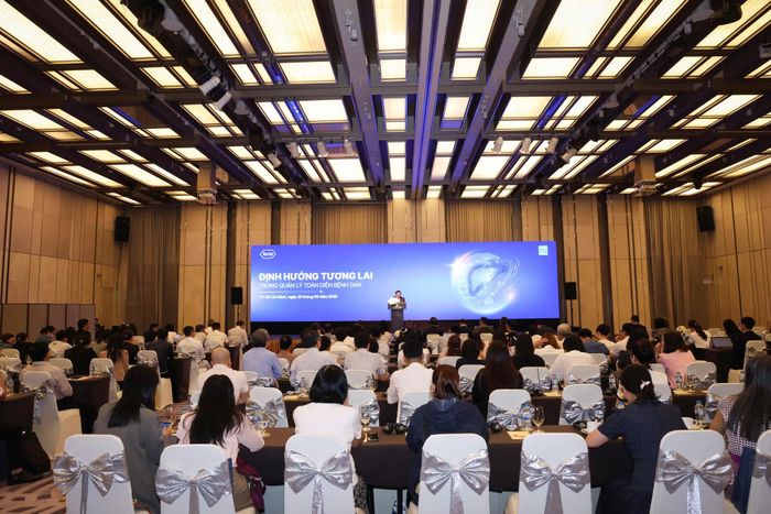 Chuỗi hội thảo “Định hướng tương lai trong quản lý toàn diện bệnh gan” vừa diễn ra tại Hà Nội và TP Hồ Chí Minh thúc đẩy sự liên thông đa ngành để tối ưu hóa công tác phát hiện sớm, quản lý và điều trị bệnh gan.